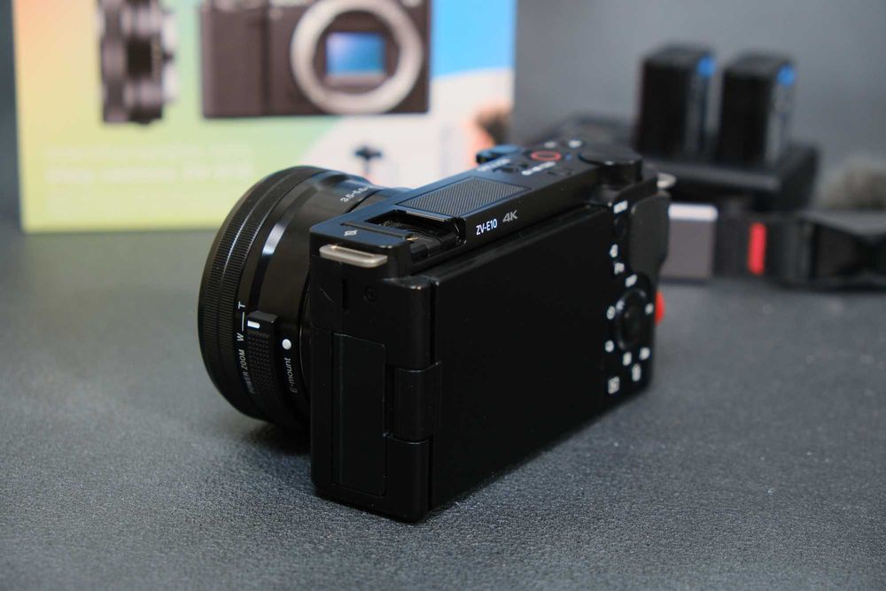 Sony ZV-E10 + kit 16-50mm