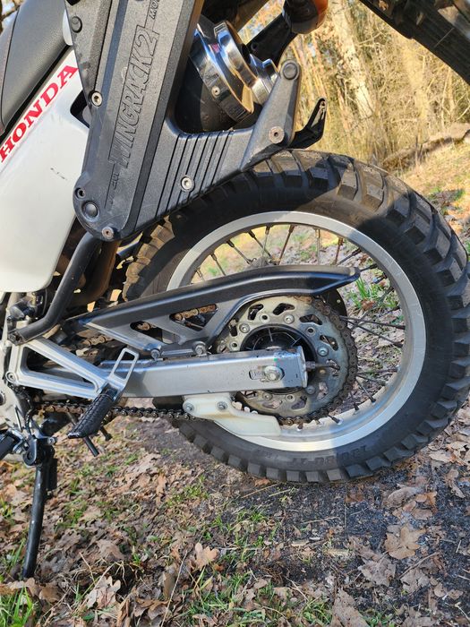 Продам Honda  Dominator 650