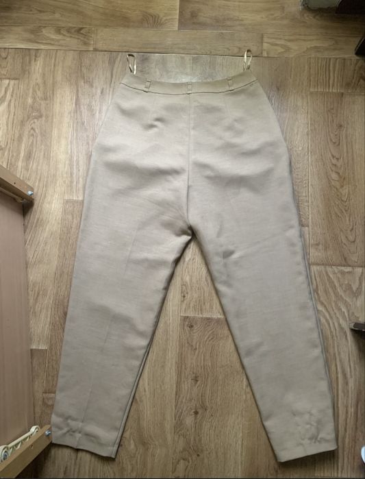 Штани класичні жіночі бежеві