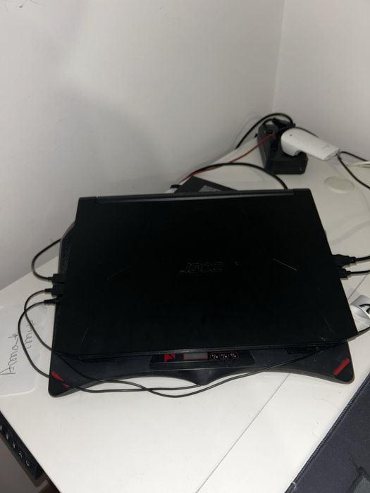 PC Gamer Portátil Acer Nitro 5 RTX 3060 16" 144 Hz SSD 512 GB + caixa + base de arrefecimento