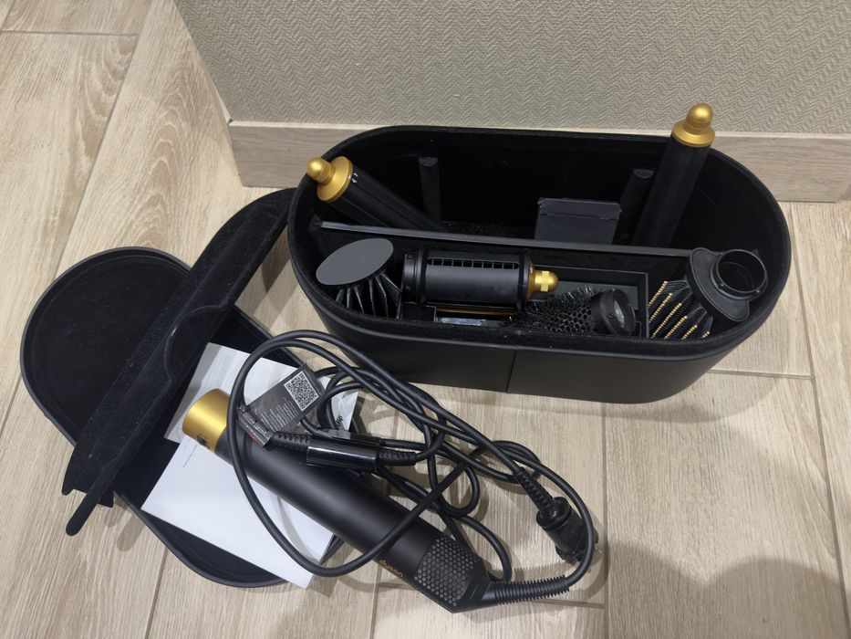 Фен  Dyson Airwrap