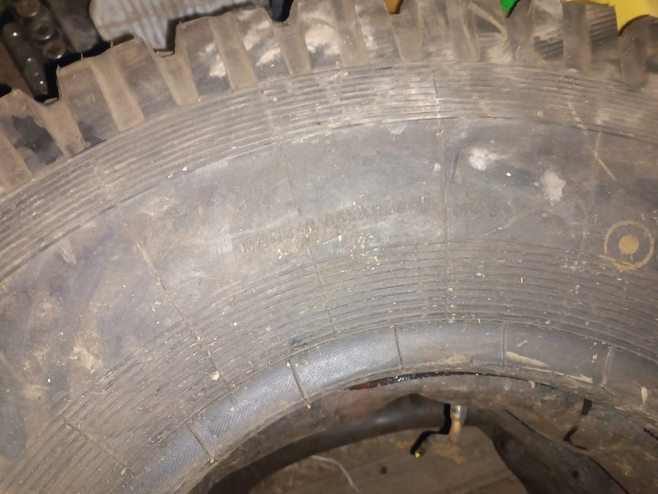 Продам нові Шини 12.00 R20