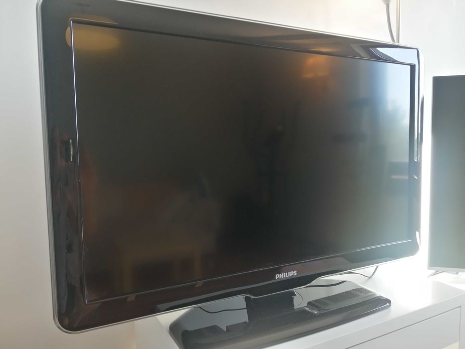 Telewizor Philips 37 cali