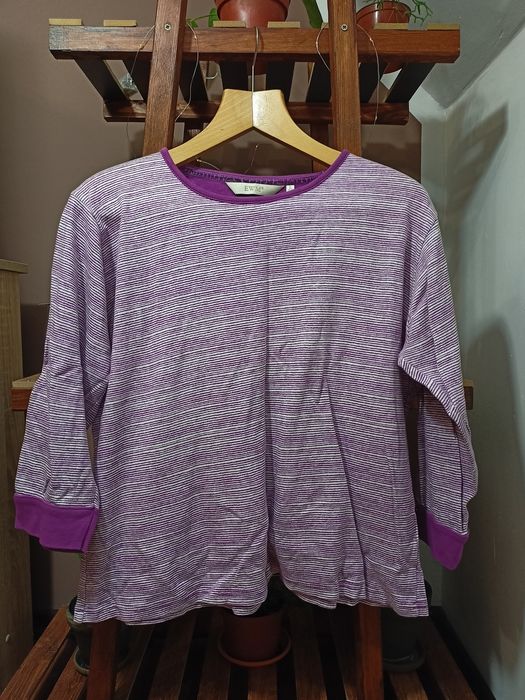 Sweter z rękawem 3/4 w fioletowo - białe paski, 100% bawełna