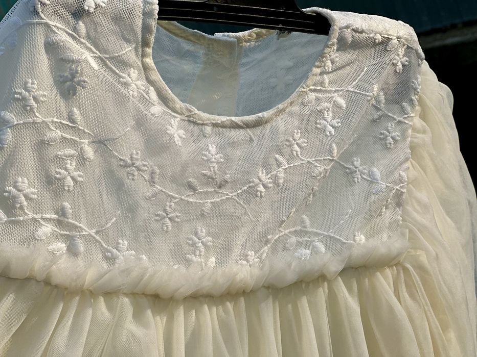 Сукня святкова на випуск