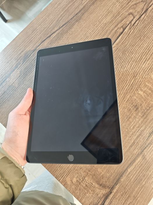 Apple iPad 7(2020-2021)