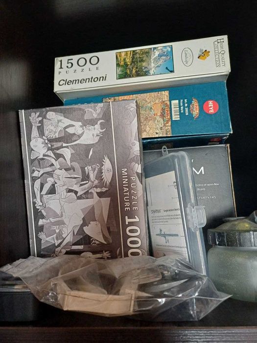 Настолки з власної колекції і аксесуари для фарбування і пазли