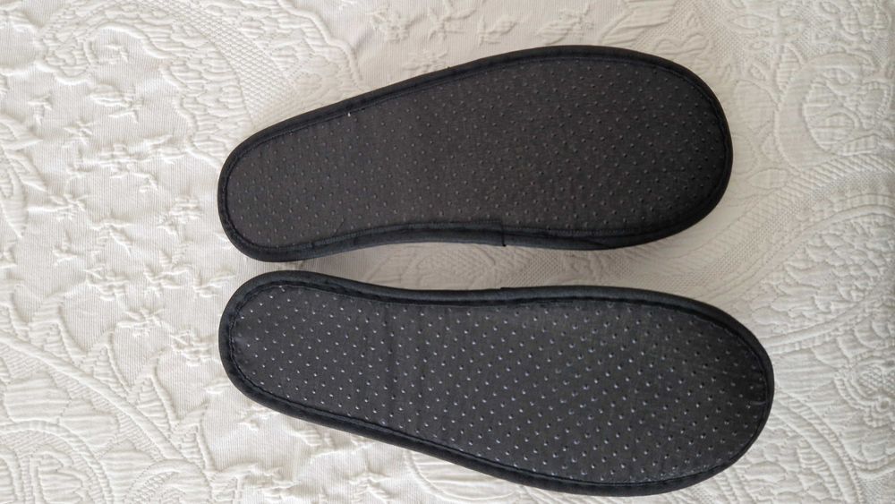 Chinelos de Hotel -unisexo, pretos, tamanho único, novos