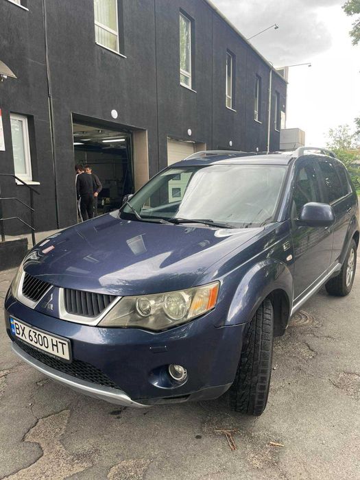 MITSUBISHI Outlander XL Дизель Фольксваген