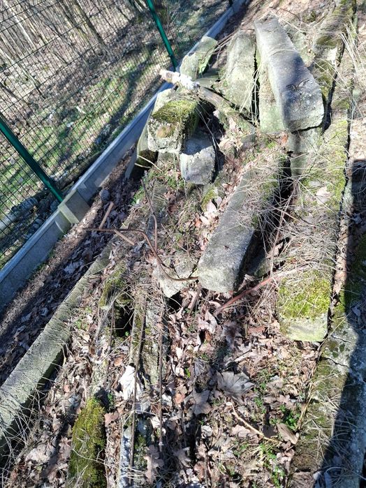 Gruz zbrojony słupki