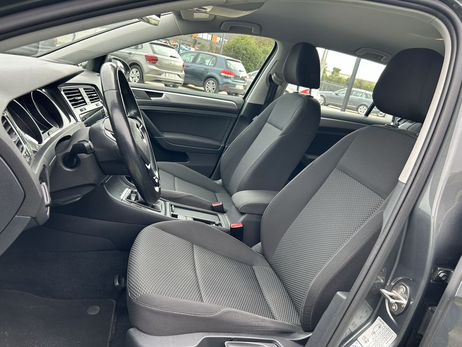 Golf 2018 - em otimo estado