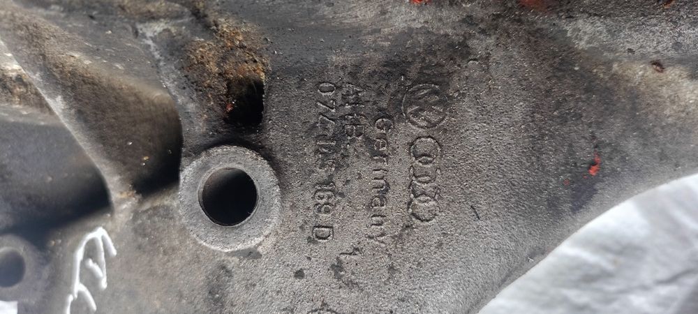 Łapa mocowanie VW transporter T4 074.145.169d