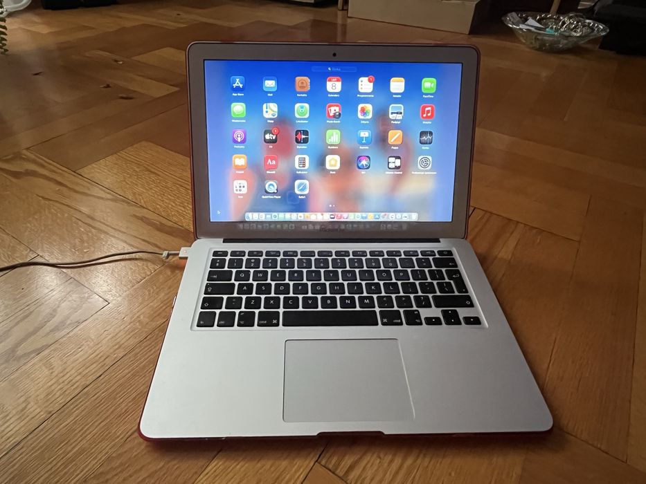 Macbook Air 13” A1466  stan idealny