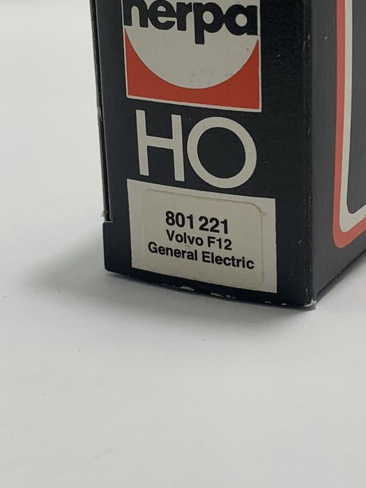 Volvo F12 da Herpa escala 1/87