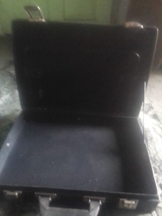 Дипломат с ключами новый