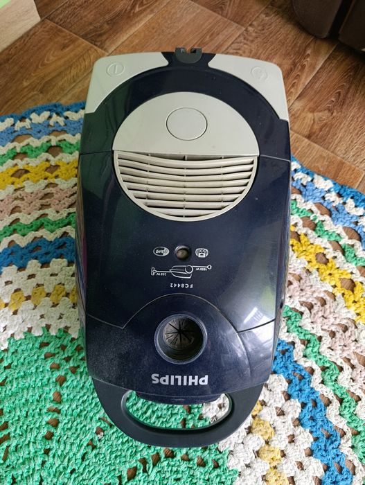 Пилосос Philips бу
