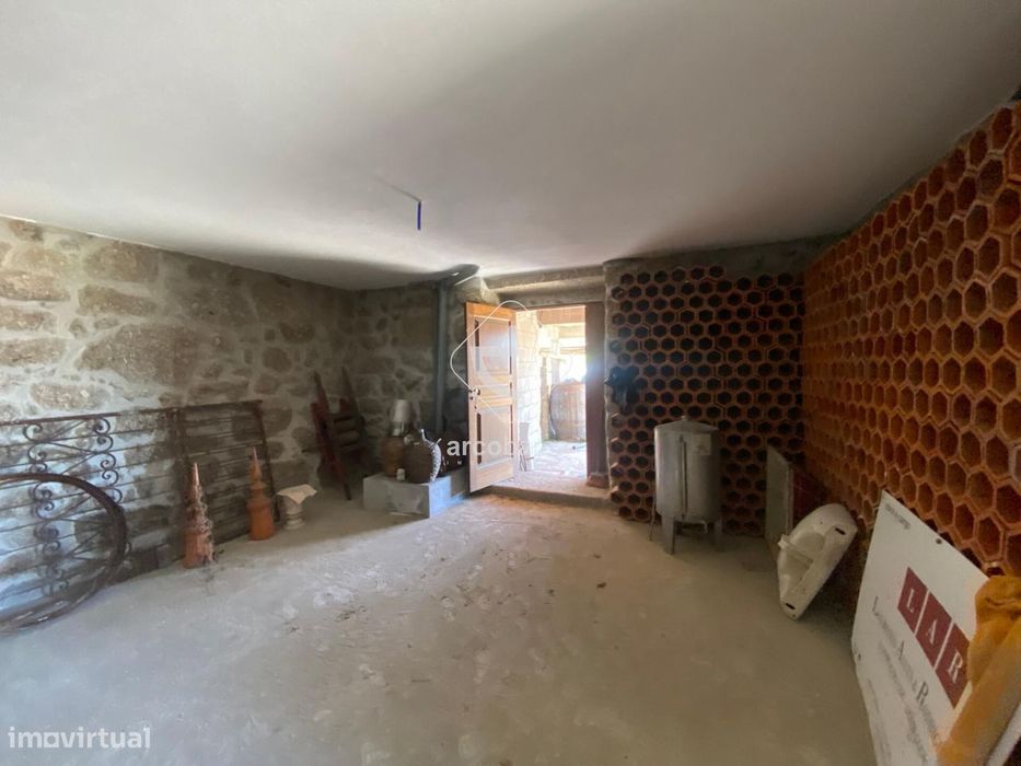 Moradia T4 - Paçô - Arcos de Valdevez