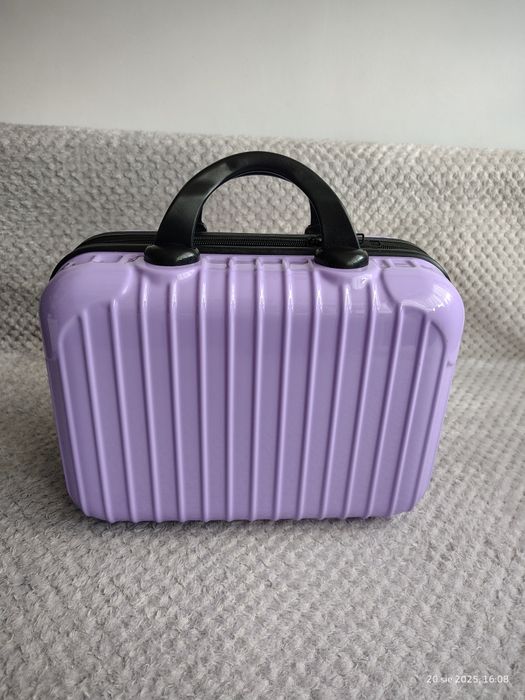 Sinsay-Nowa kosmetyczka podróżna