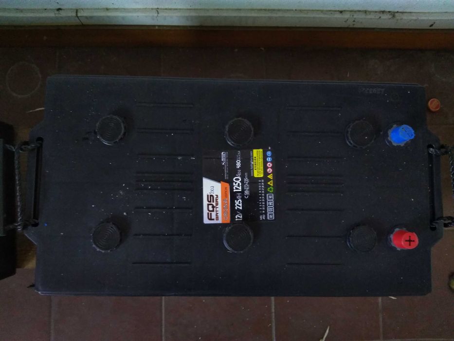 Bateria NOVA camião máquinas etc.