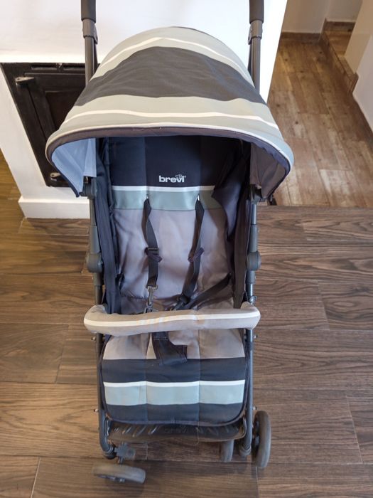 Carrinho de passeio de bebé da Brevi