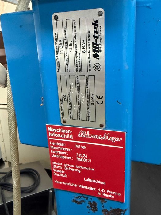 Prasa pneumatyczna do odpadów - kompaktor na odpady Mil-tek