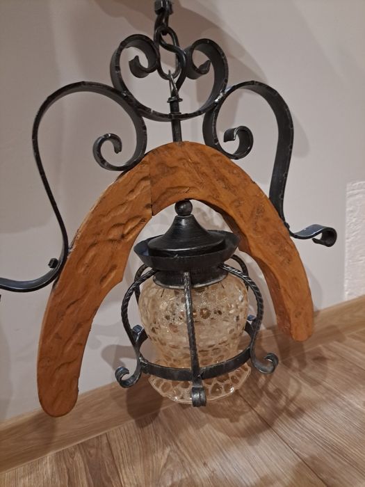 Rustykalne kute lampy