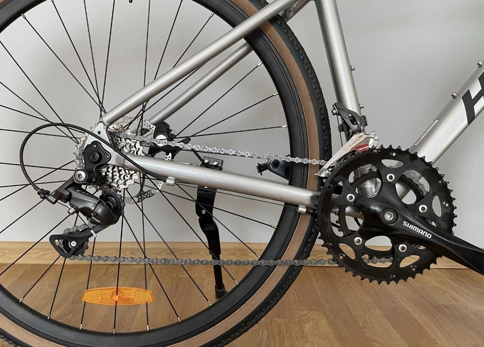 Gravel husar Claris 700C