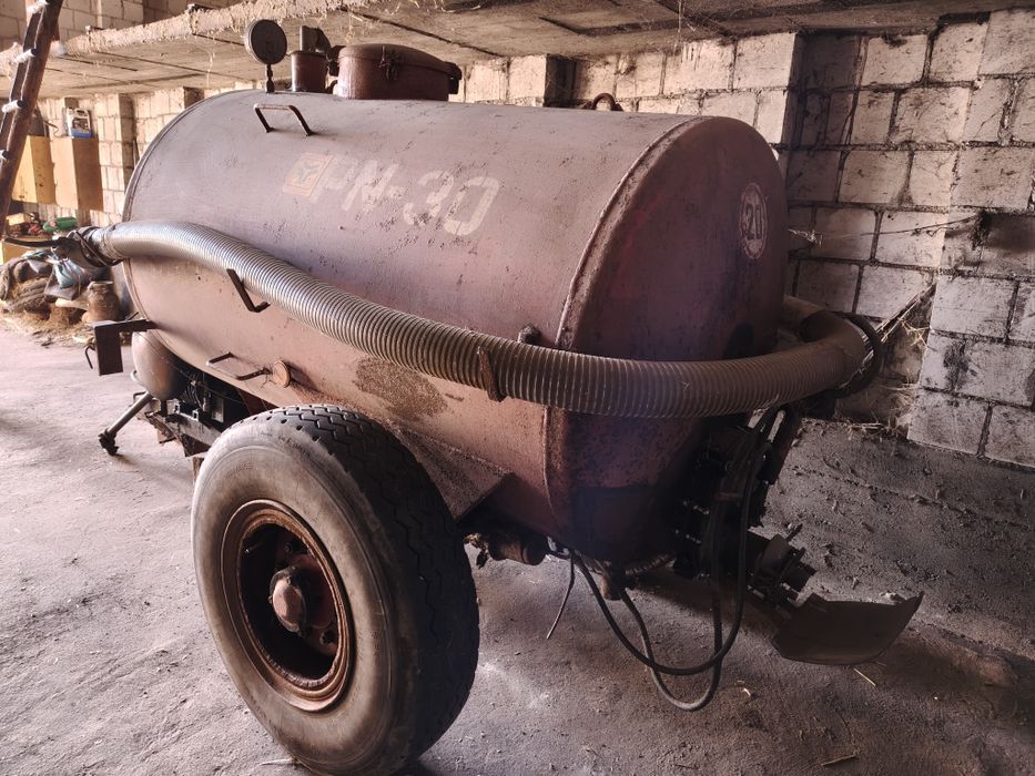 Beczkowóz Kościan 3000l.