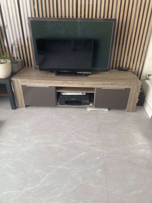 Szafka pod telewizor