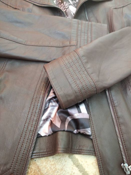 Куртка кожаная  женская