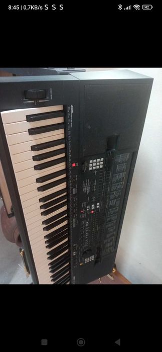 Teclado /órgão Yamaha
