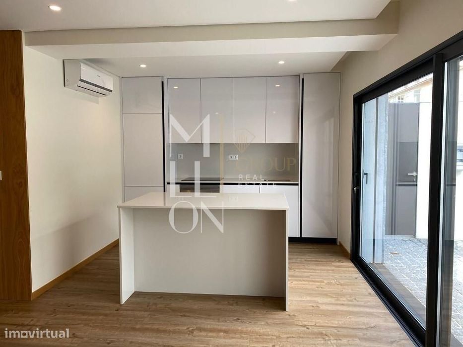 Apartamento T2 nas Caxinas – 3ª Linha de Mar