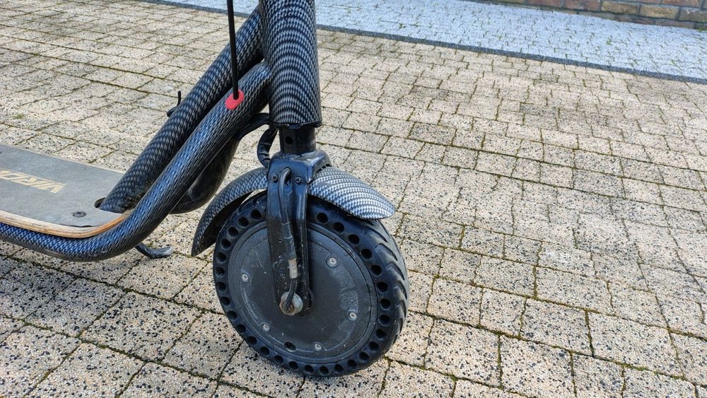 Hulajnoga Virion uszkodzona