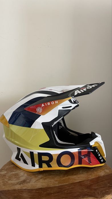 Capacete Airoh Twist 2.0