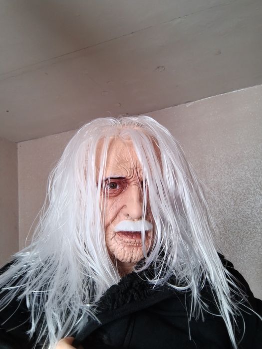 Реалистичная маска старого дедушки