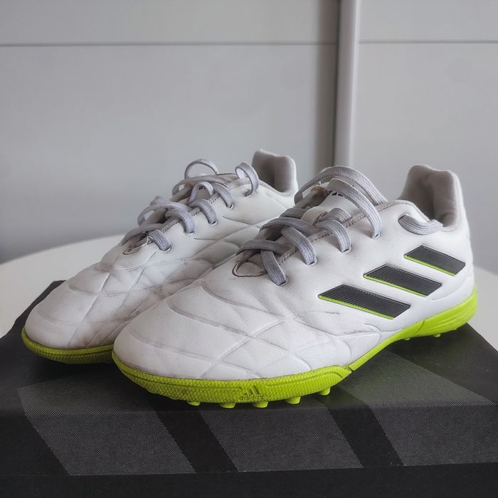 Buty piłkarskie turfy Adidas