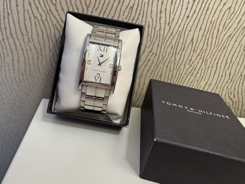 Годинник Hilfiger