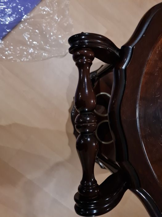 Bar de sala em madeira