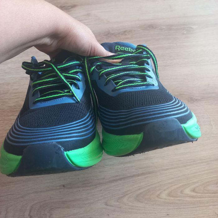 Кроссовки  Reebok Road Strider