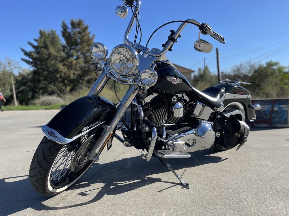 Harley softail deluxe