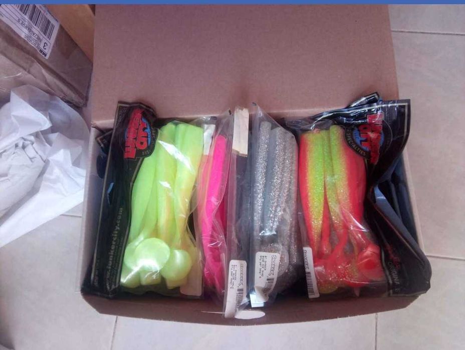 Conjunto 100 vinis pesca corvina novos