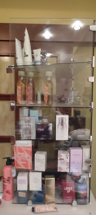 Gablotka na kosmetyki