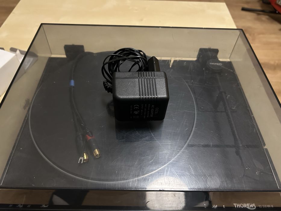 Gramofon Thorens TD318