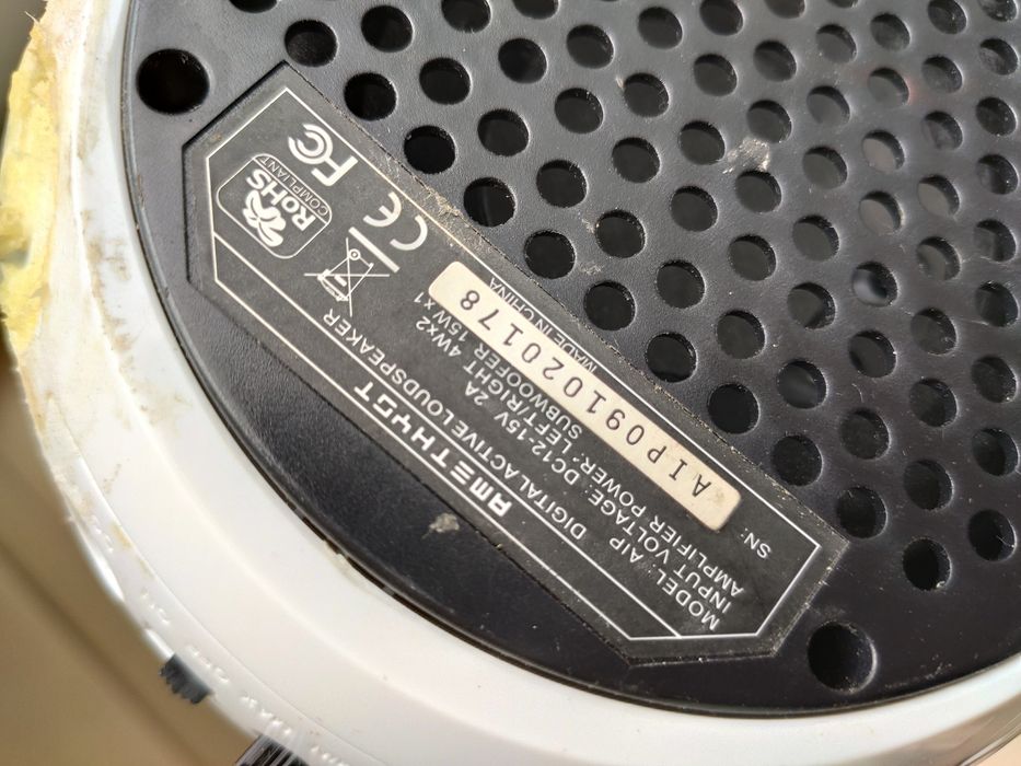 Coluna speaker base dock iPhone iPod iPig