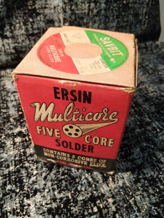 Fio de solda Multicore Ersin e Savbit.