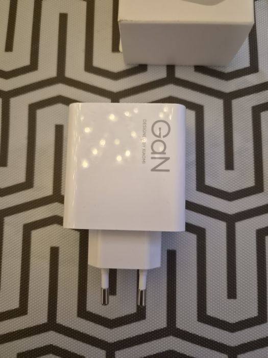 Продам зарядний адаптер Xiaomi 90w та плетений  зарядний кабель з підтримкою 120w