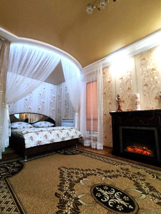 Почасово обласна лікарня.кардіо центр Донецький мед універ.епіцентр.