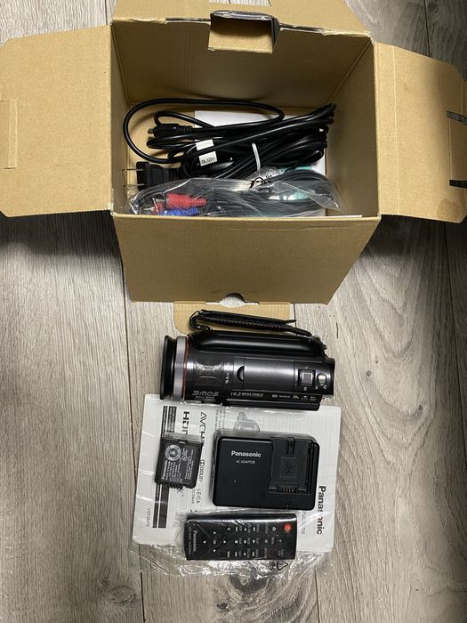 Panasonic HDC-HS700