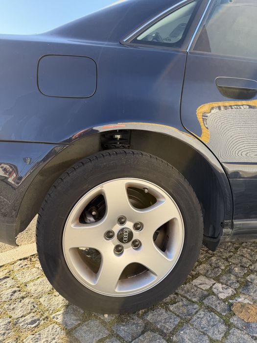 Audi A4 Sedan AFN 110cv