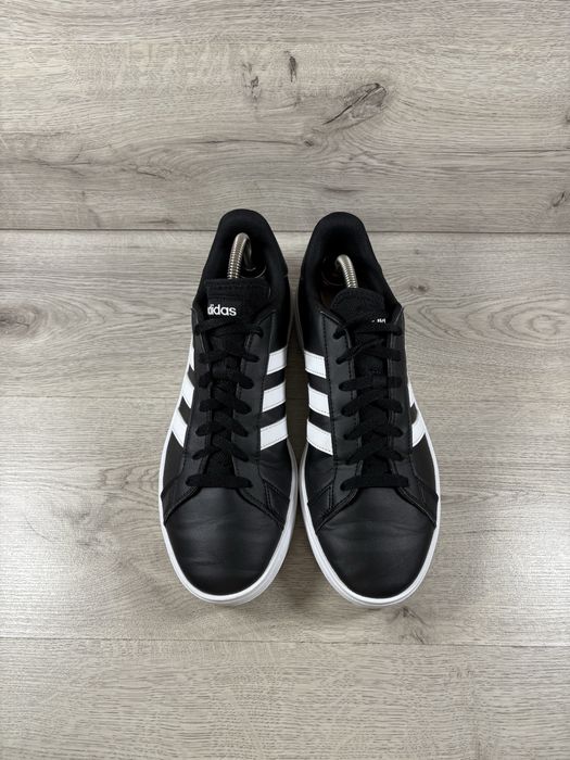 Adidas чоловічі кросівки 44 розмір